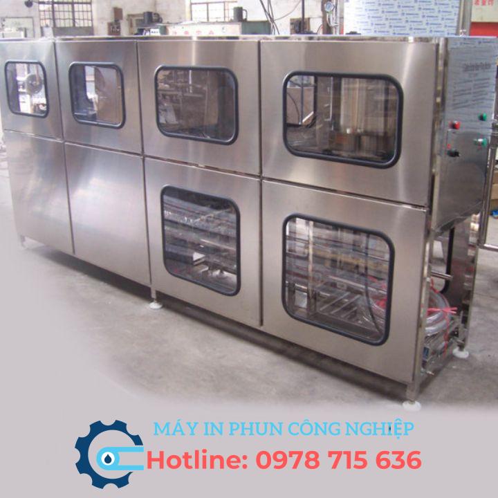 Dây chuyền sản xuất nước đóng chai 19-20l tiêu chuẩn 4 Dây chuyền sản xuất nước tinh khiết công nghiệp